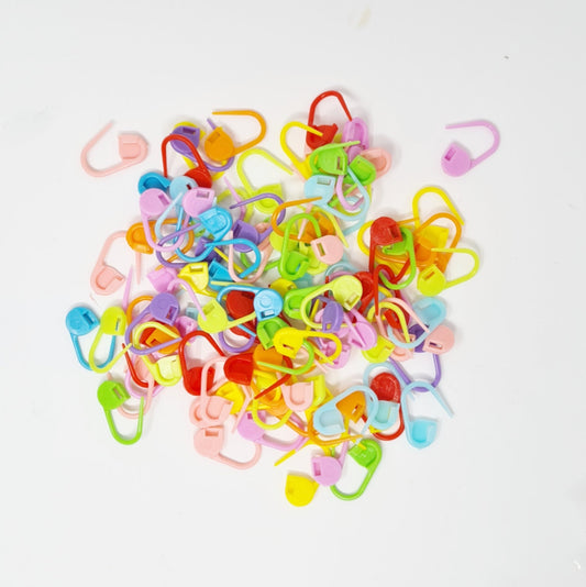 20-Pack Plastic Stitch Markers